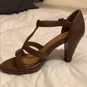 NEW Brown Aerosoles Summer Heels